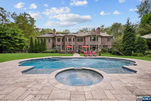 $4,395,000 | 29 North Church Road, Saddle River, NJ 07458
