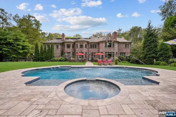 $4,200,000 | 29 North Church Road, Saddle River, NJ 07458
