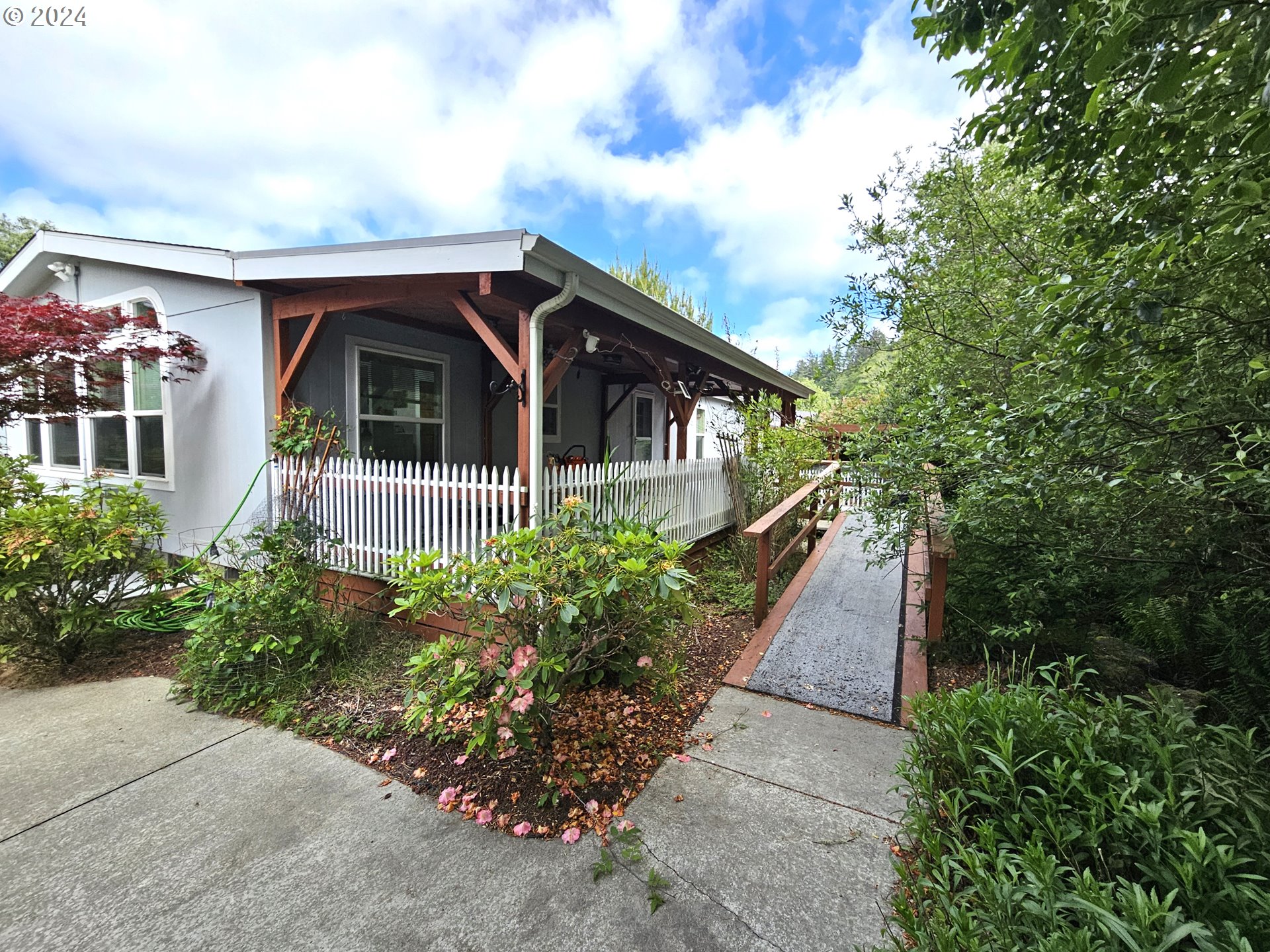 1875 North Lake Road Lakeside, OR 97449 - Photo 15 of 19 Gallery Image 15