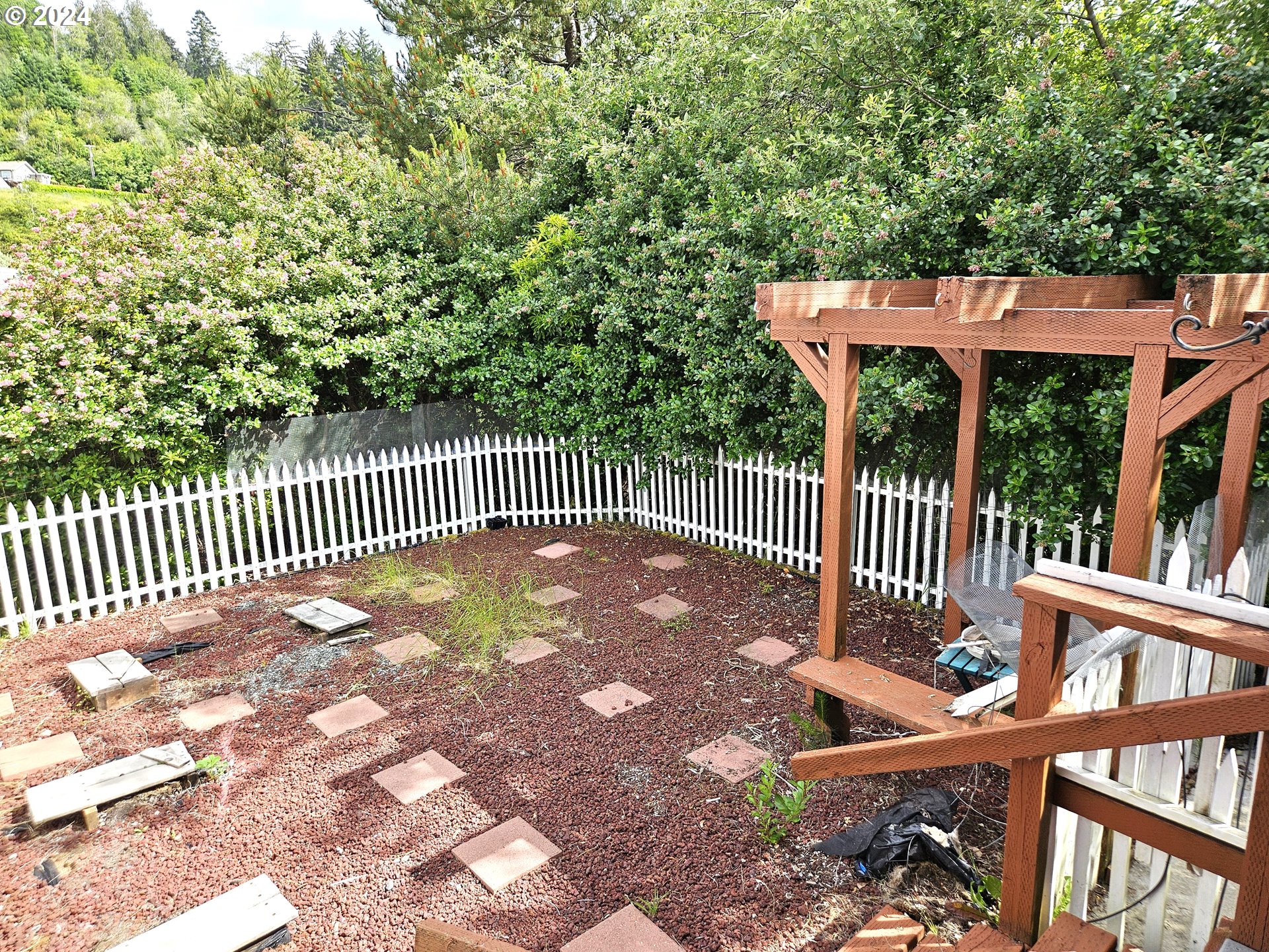 1875 North Lake Road Lakeside, OR 97449 - Photo 17 of 19 Gallery Image 17