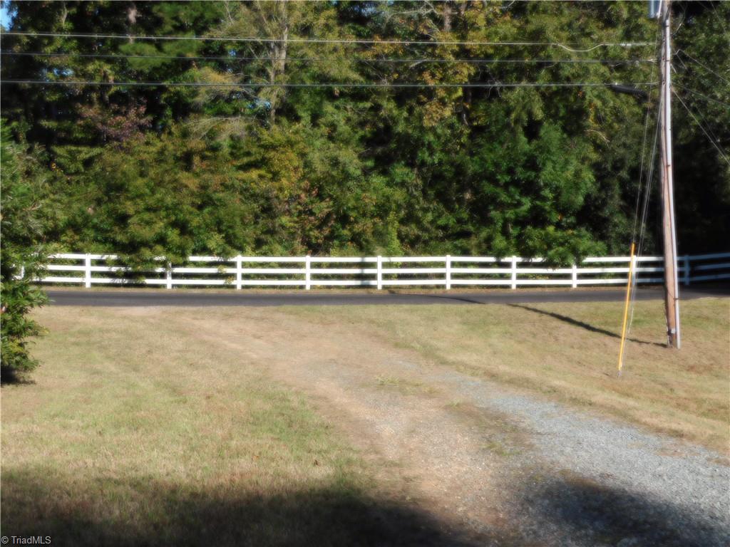 720 Hunt Road Lexington, NC 27292 - Photo 25 of 29 Road View