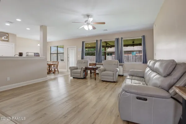 $247,500 | 103 Still Waters Road, Broussard, LA 70518