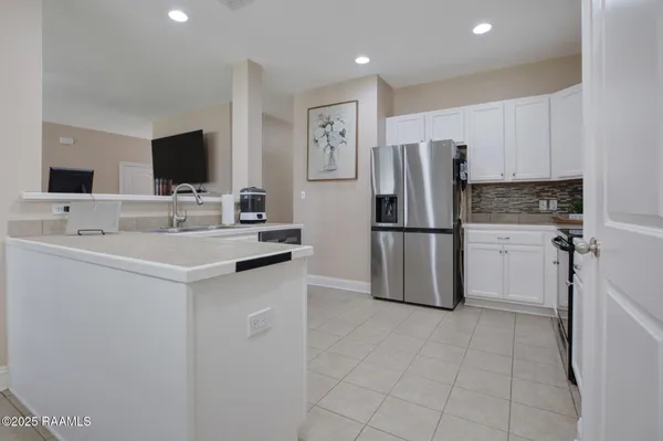 $247,500 | 103 Still Waters Road, Broussard, LA 70518