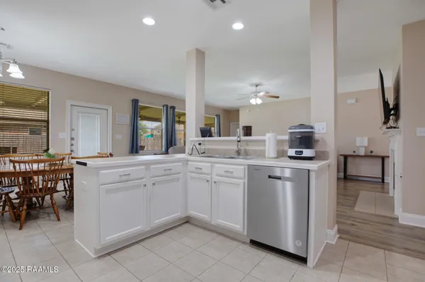 $247,500 | 103 Still Waters Road, Broussard, LA 70518