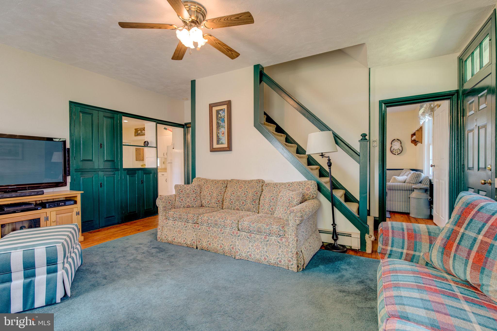 1375 Ferry Road Doylestown, PA 18901 - Photo 9 of 36 Living Room