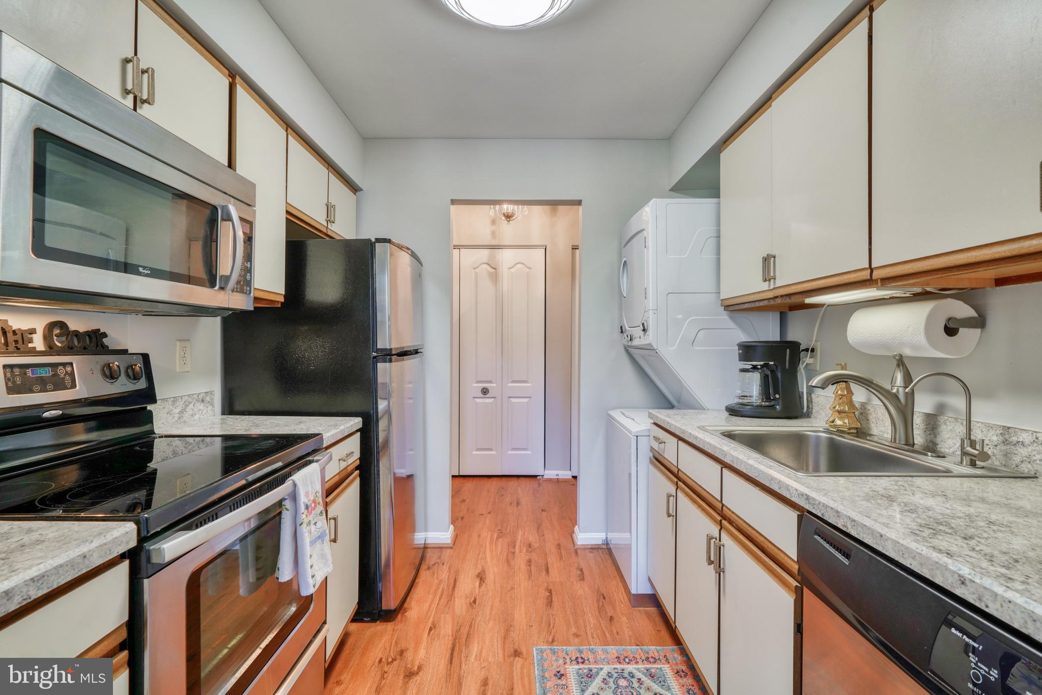 8585 Falls Run Road, Unit I Ellicott City, MD 21043 - Photo 11 of 34 Gallery Image 11
