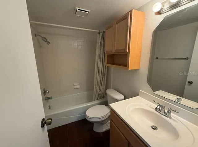 $1,495 | 631 North Orange Avenue, Unit 104, Sarasota, FL 34236