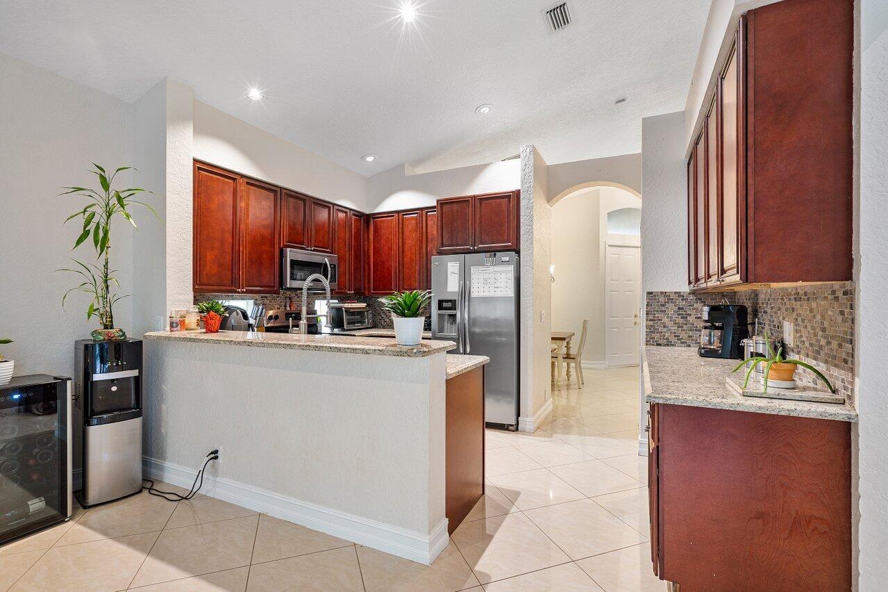 11435 Sea Grass Circle Boca Raton, FL 33498 - Photo 12 of 50 014-11435SeaGrassCircle-BocaRaton-FL-334