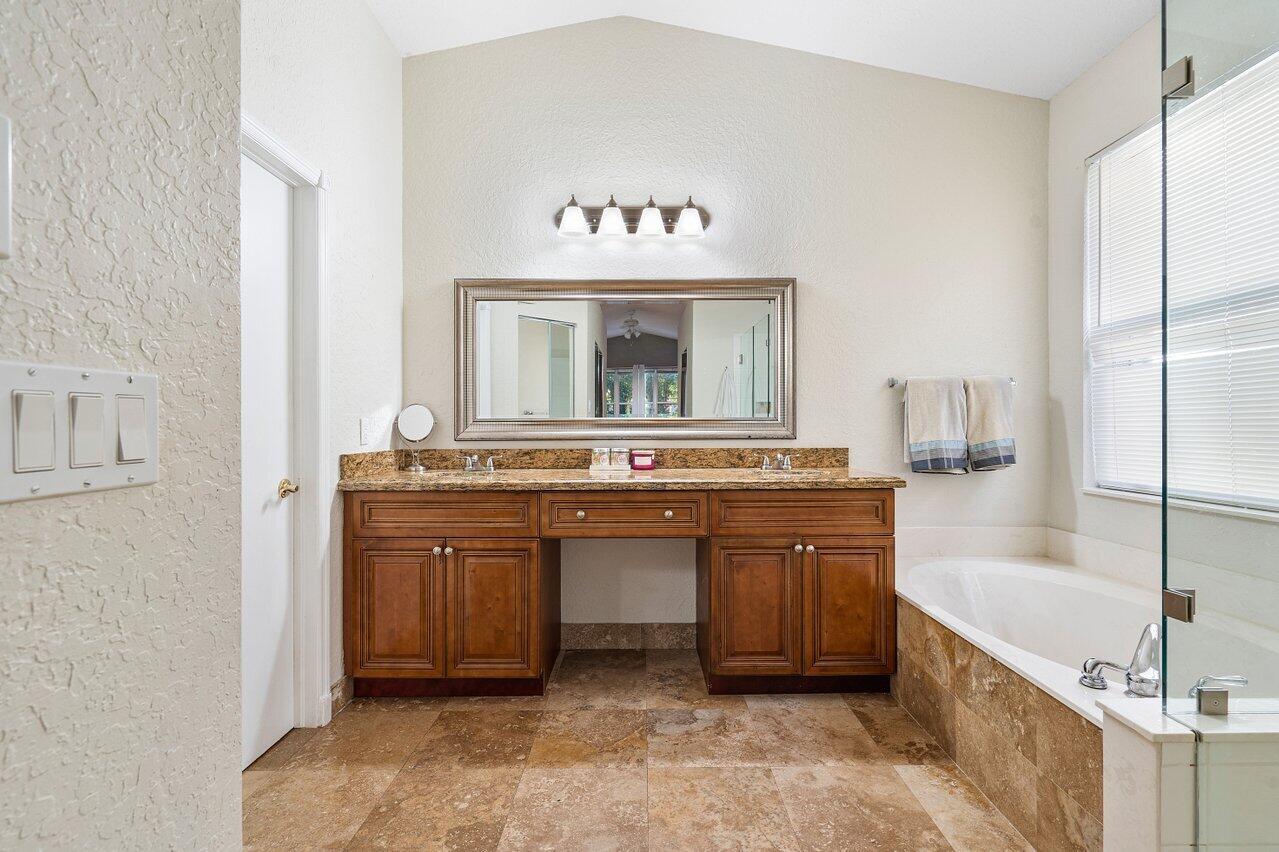 11435 Sea Grass Circle Boca Raton, FL 33498 - Photo 17 of 50 028-11435SeaGrassCircle-BocaRaton-FL-334