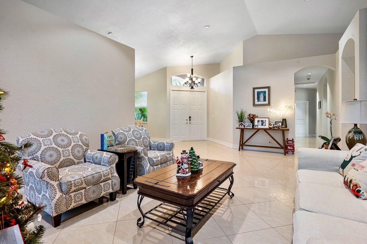 11435 Sea Grass Circle Boca Raton, FL 33498 - Photo 8 of 50 008-11435SeaGrassCircle-BocaRaton-FL-334