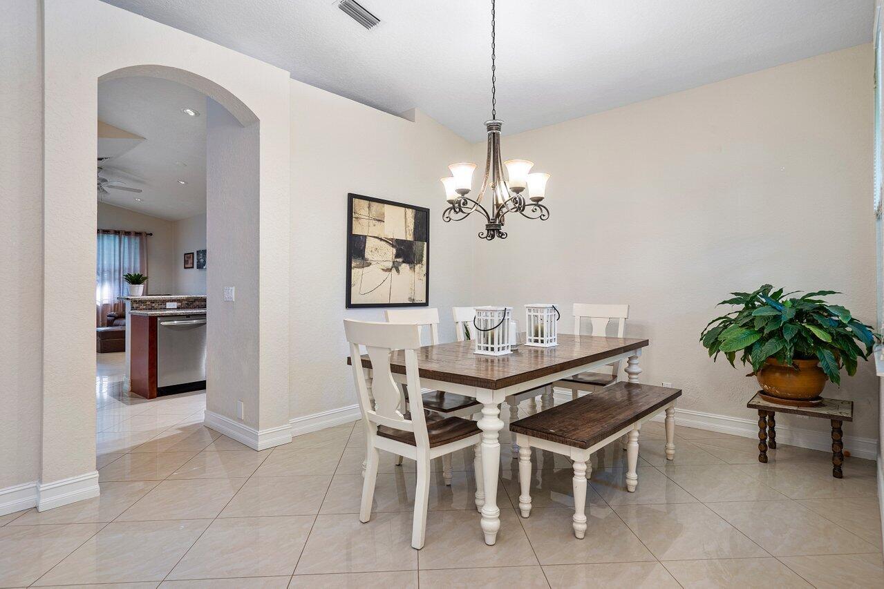 11435 Sea Grass Circle Boca Raton, FL 33498 - Photo 9 of 50 009-11435SeaGrassCircle-BocaRaton-FL-334