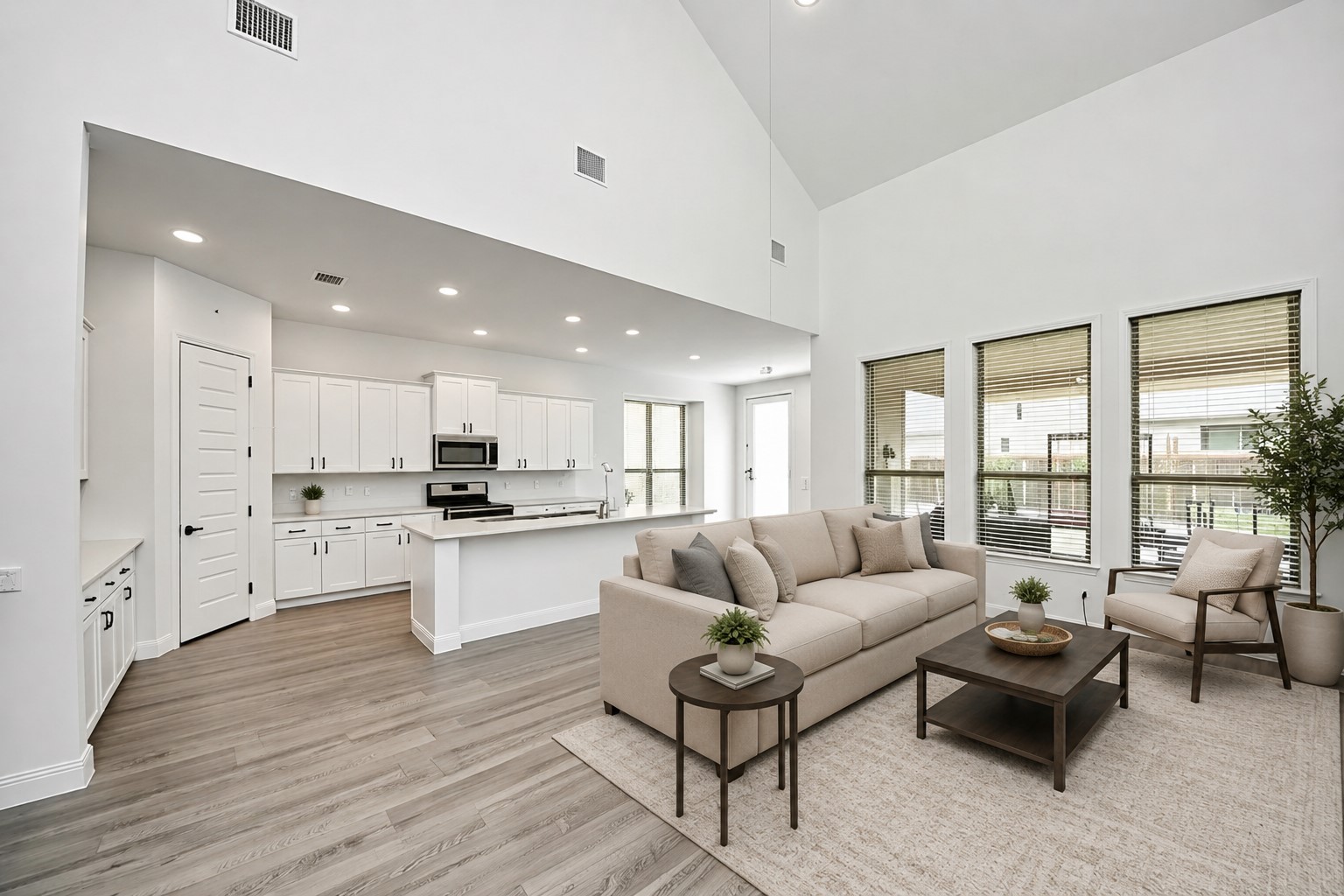 606 Round Lake Drive Rosenberg, TX 77469 - Photo 5 of 35