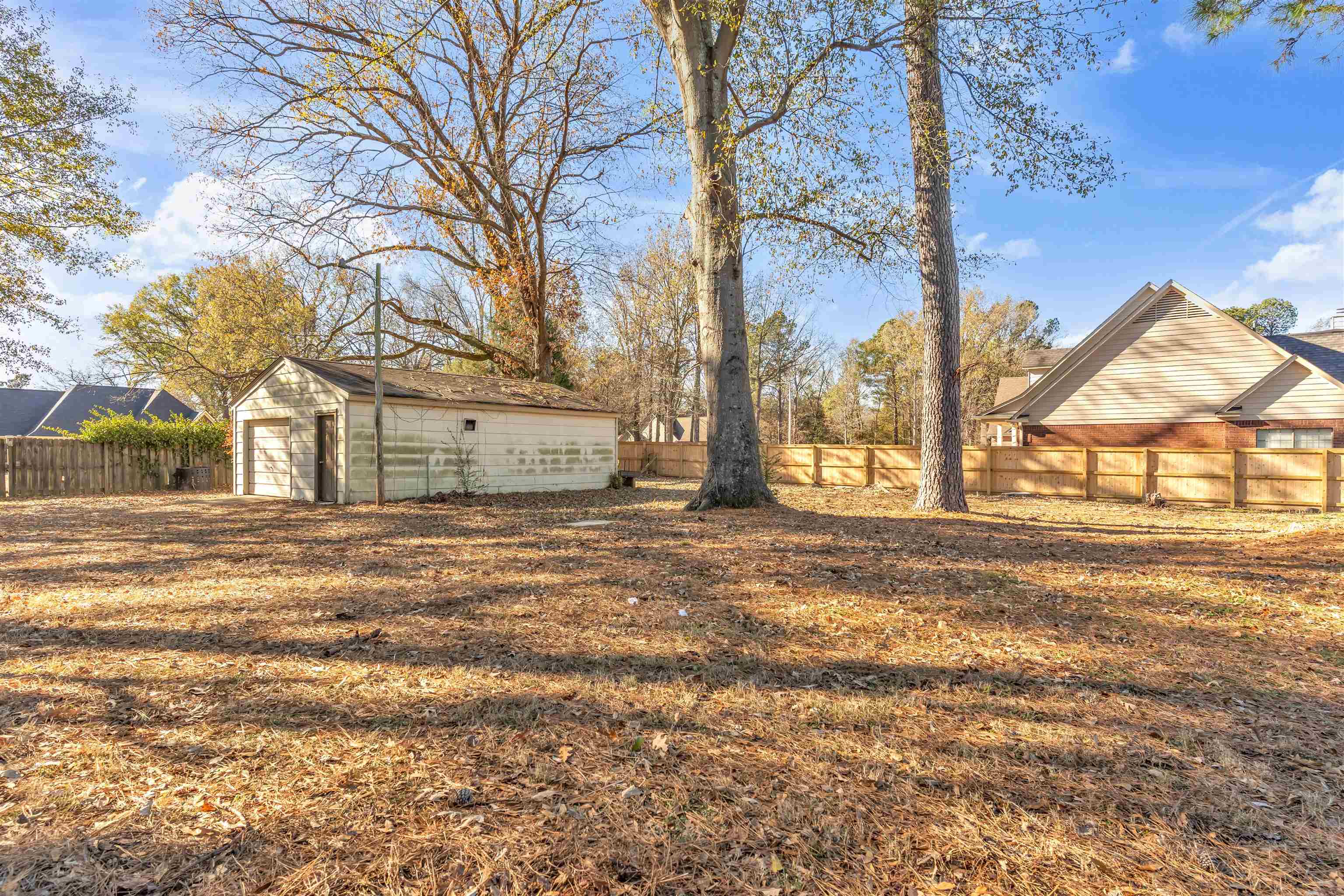4163 Fonta Road Bartlett, TN 38002 - Photo 24 of 27 a view of a yard with a house and a tree