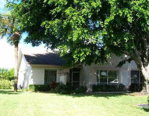 844 Lago Road, Unit 844 Delray Beach, FL 33445 - Photo 1 of 1 Primary Photo