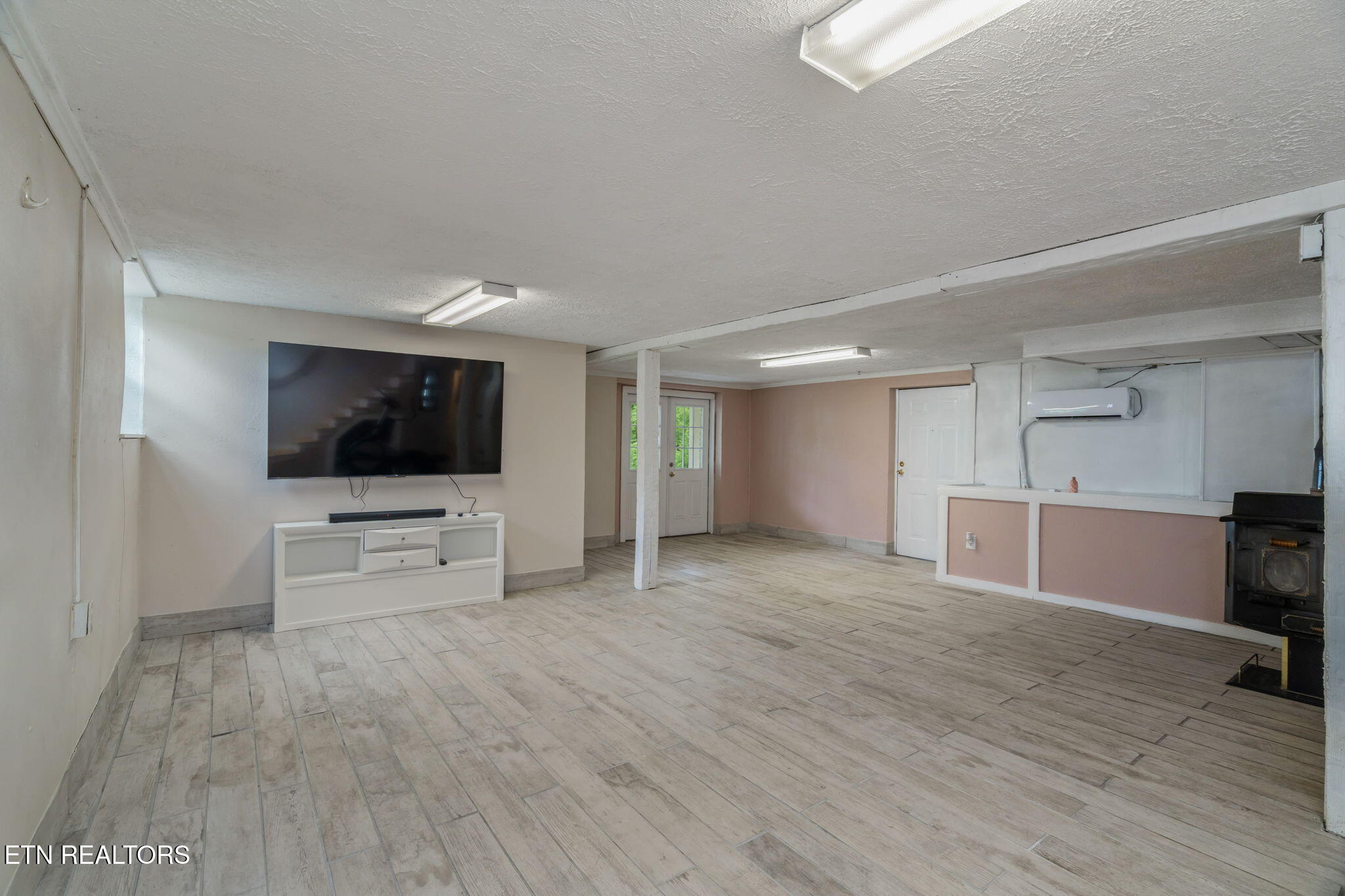 6901 Texas Valley Road Knoxville, TN 37938 - Photo 36 of 60 36-web-or-mls-6901 Texas Valley Road-28