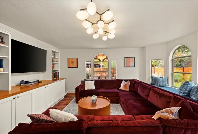 $1,349,000 | 5803 Fairlane Drive, Austin, TX 78757