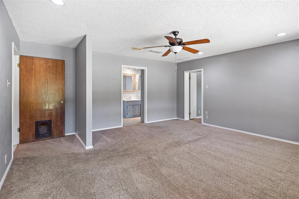 7508 Ravenswood Road Granbury, TX 76049 - Photo 33 of 40 a view of empty room with window