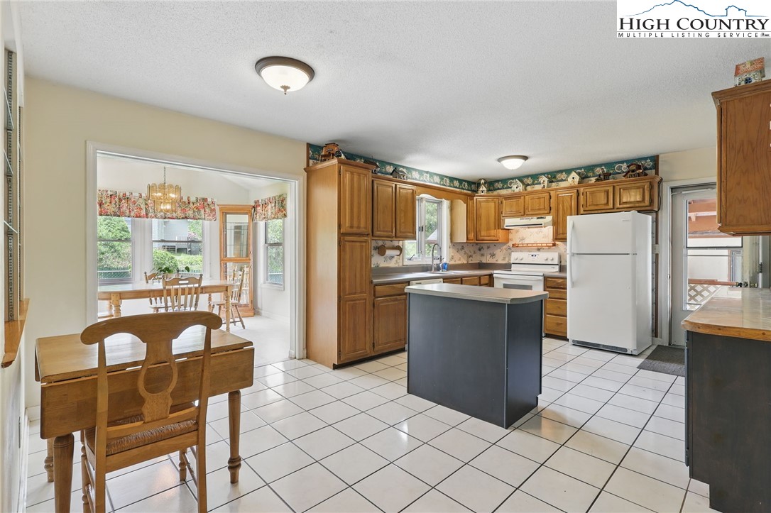 137 Clint Lewis Road Boone, NC 28607 - Photo 12 of 47
