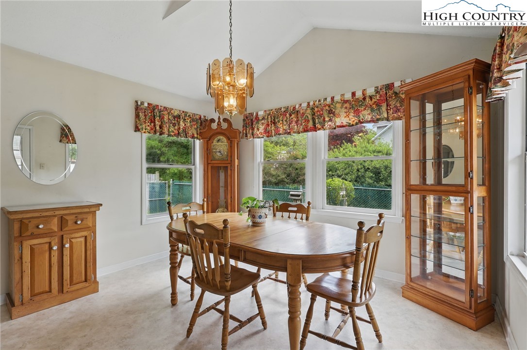 137 Clint Lewis Road Boone, NC 28607 - Photo 8 of 47