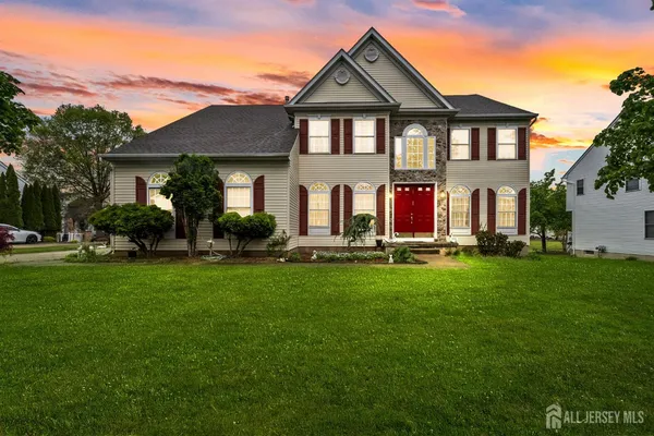 $969,000 | 10 Julie Court, Somerset, NJ 08873