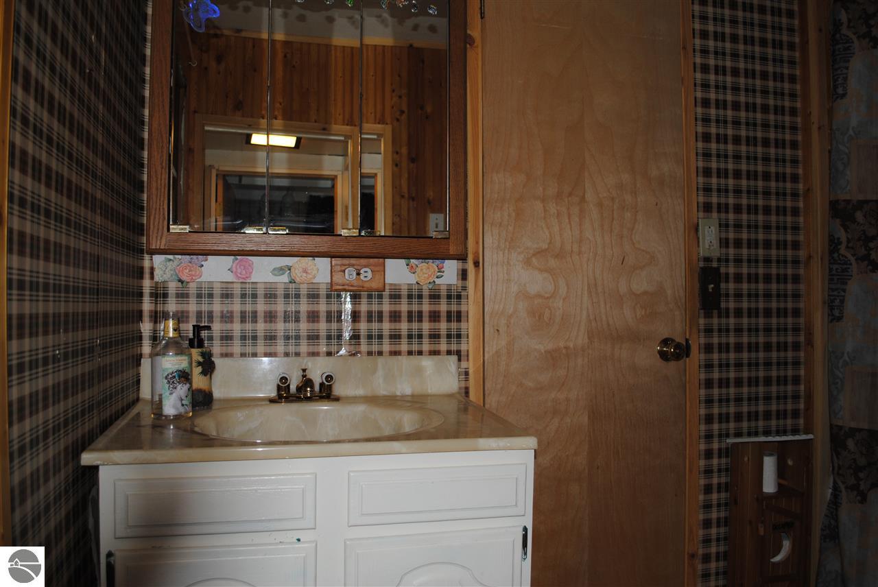 8192 South 27 Road Cadillac, MI 49601 - Photo 30 of 55 1793202-29.JPG