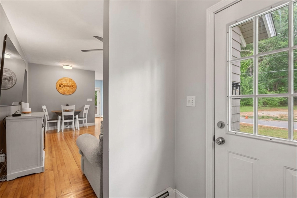 64 Parker Road Lancaster, MA 01523 - Photo 5 of 28