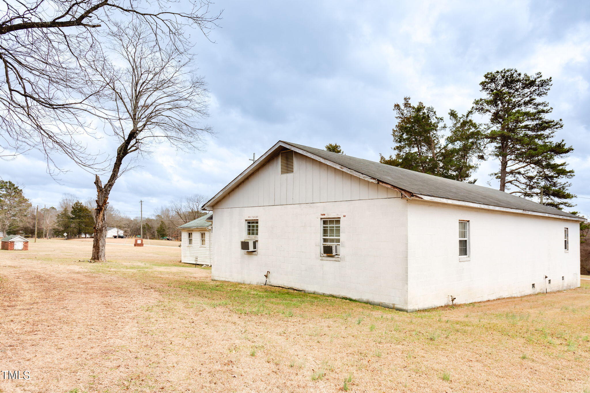 1206 Trollinger Road Graham, NC 27253 - Photo 4 of 22 22-web-or-mls-IMGL9244-enfuse