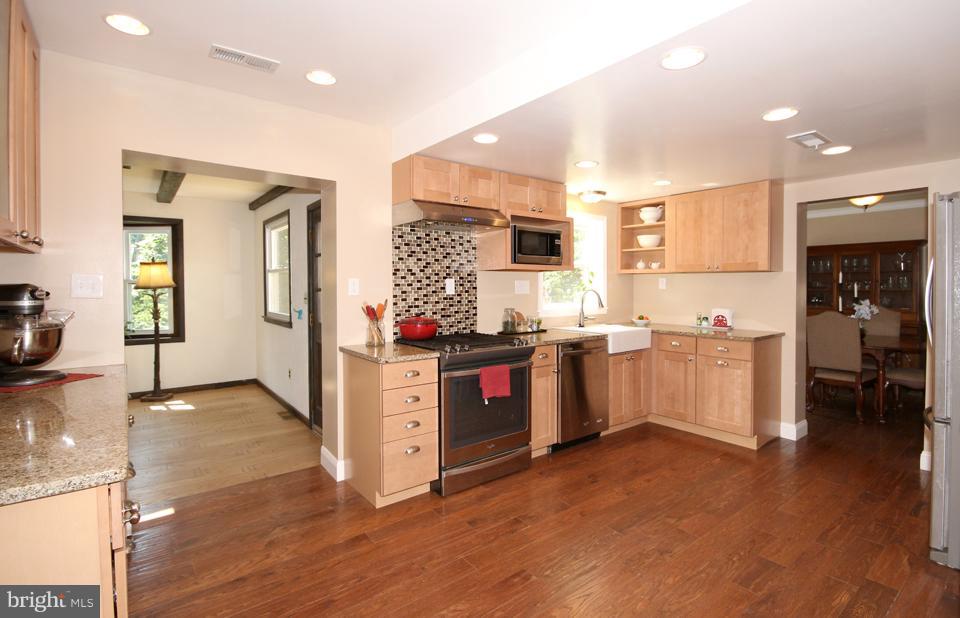 4621 Guinea Road Annandale, VA 22003 - Photo 15 of 30 Kitchen