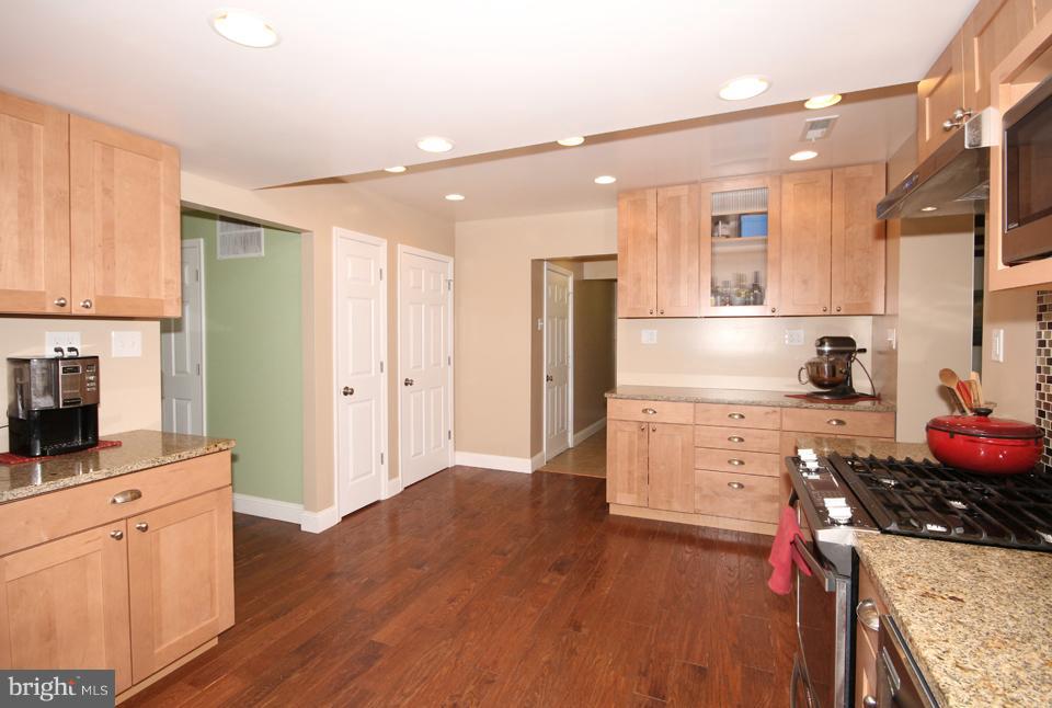 4621 Guinea Road Annandale, VA 22003 - Photo 18 of 30 Kitchen