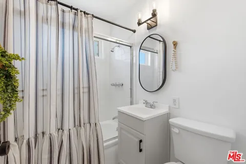$1,275,000 | 8324 Barnsley Avenue, Los Angeles, CA 90045