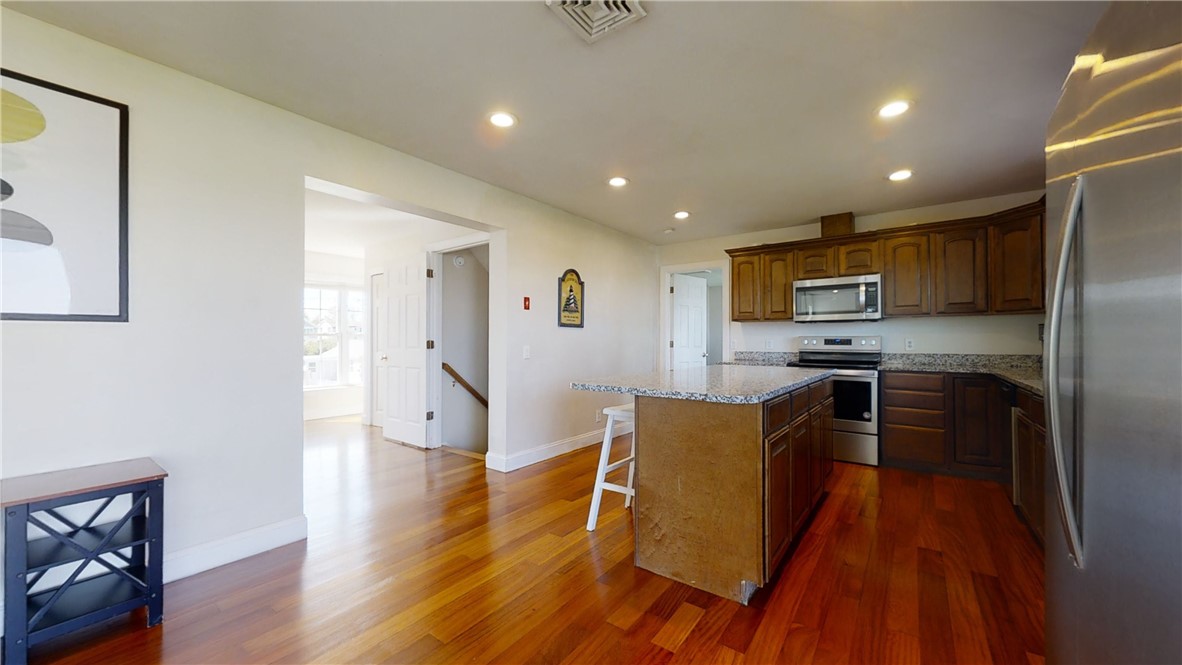 11 Defelice Road Narragansett, RI 02882 - Photo 11 of 41