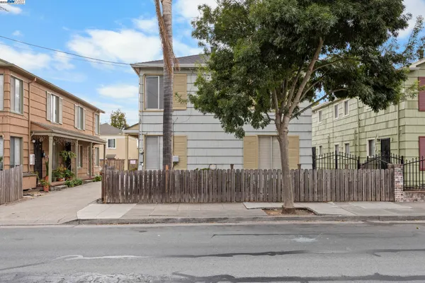 $875,000 | 2774 Sacramento Street, Berkeley, CA 94702