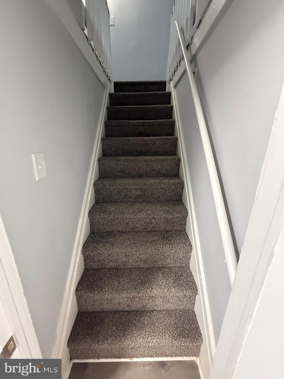 340 Middlesex Street Gloucester City, NJ 08030 - Photo 27 of 35 a view of entryway