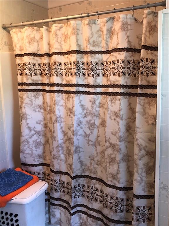 1833 Hale Road Venus, PA 16364 - Photo 10 of 23 Full Bath