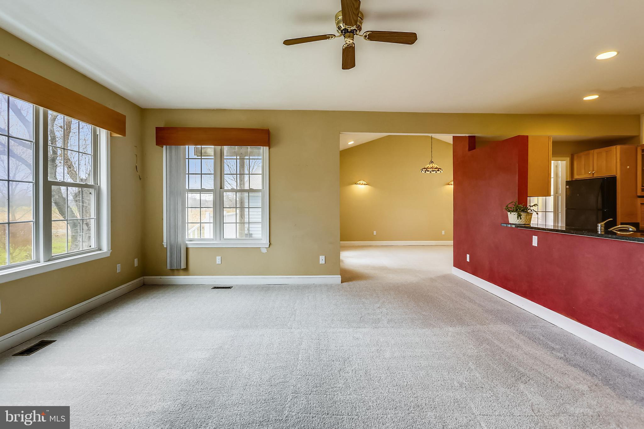 27110 Purdum Road Damascus, MD 20872 - Photo 7 of 57 Living Room