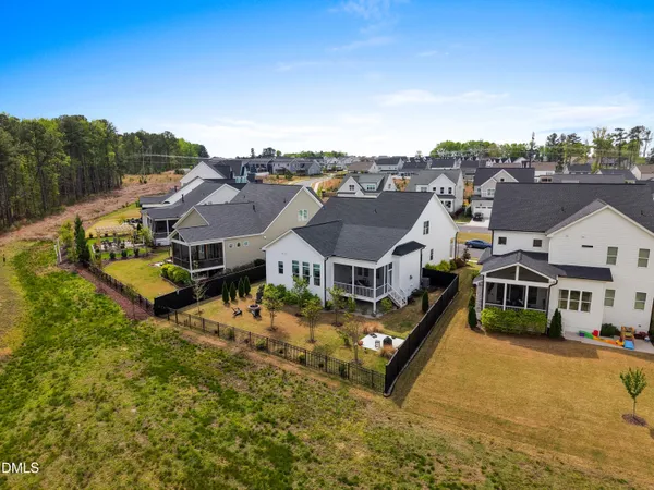 $759,900 | 1740 Deacon Fls Way, Wendell, NC 27591