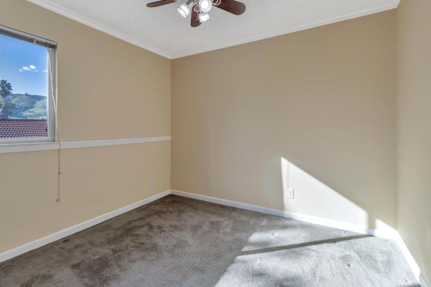 360 Henderson Drive San Jose, CA 95123 - Photo 24 of 37 an empty room with windows