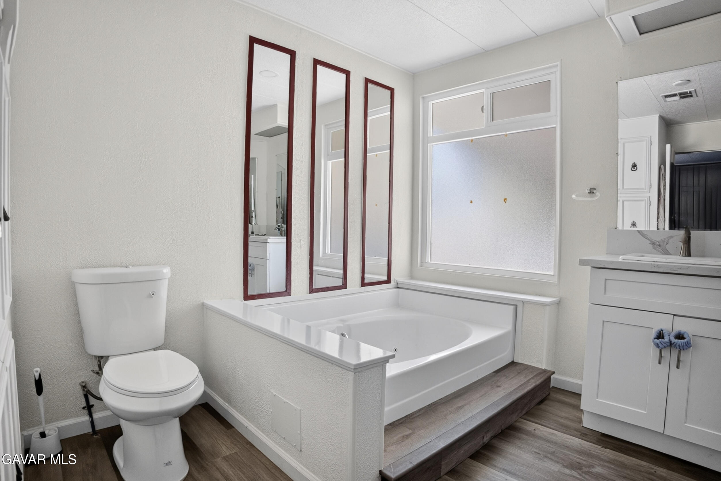 24303 Woolsey Canyon Road Canoga Park, CA 91304 - Photo 32 of 40 DSC_4775