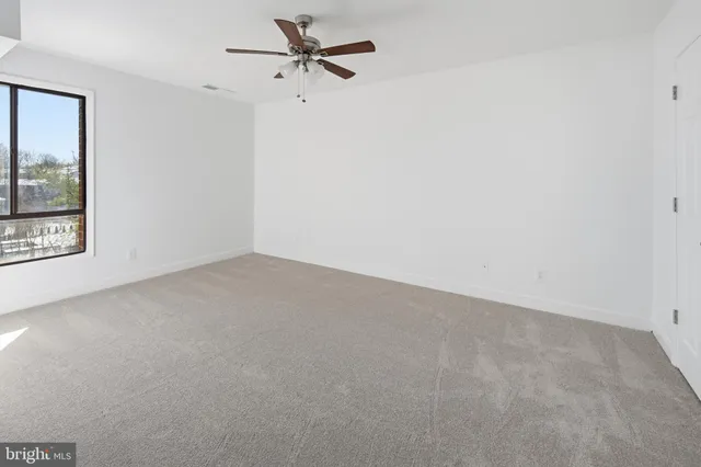 $300,000 | 7809 Dassett Court, Unit 303, Annandale, VA 22003