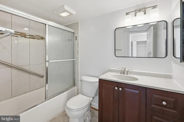 $300,000 | 7809 Dassett Court, Unit 303, Annandale, VA 22003