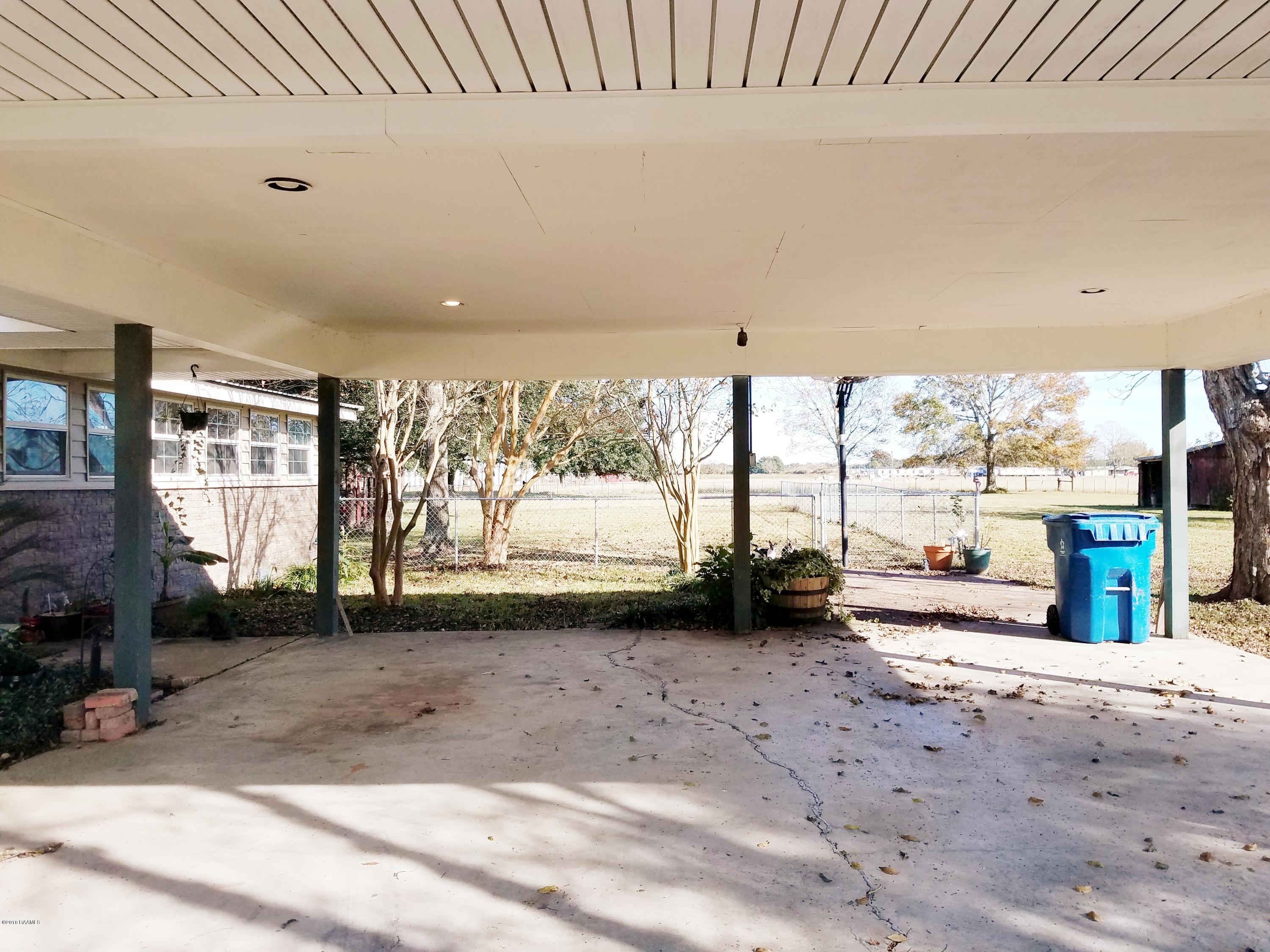 515 Roger Road Scott, LA 70583 - Photo 21 of 35 20181127_183556