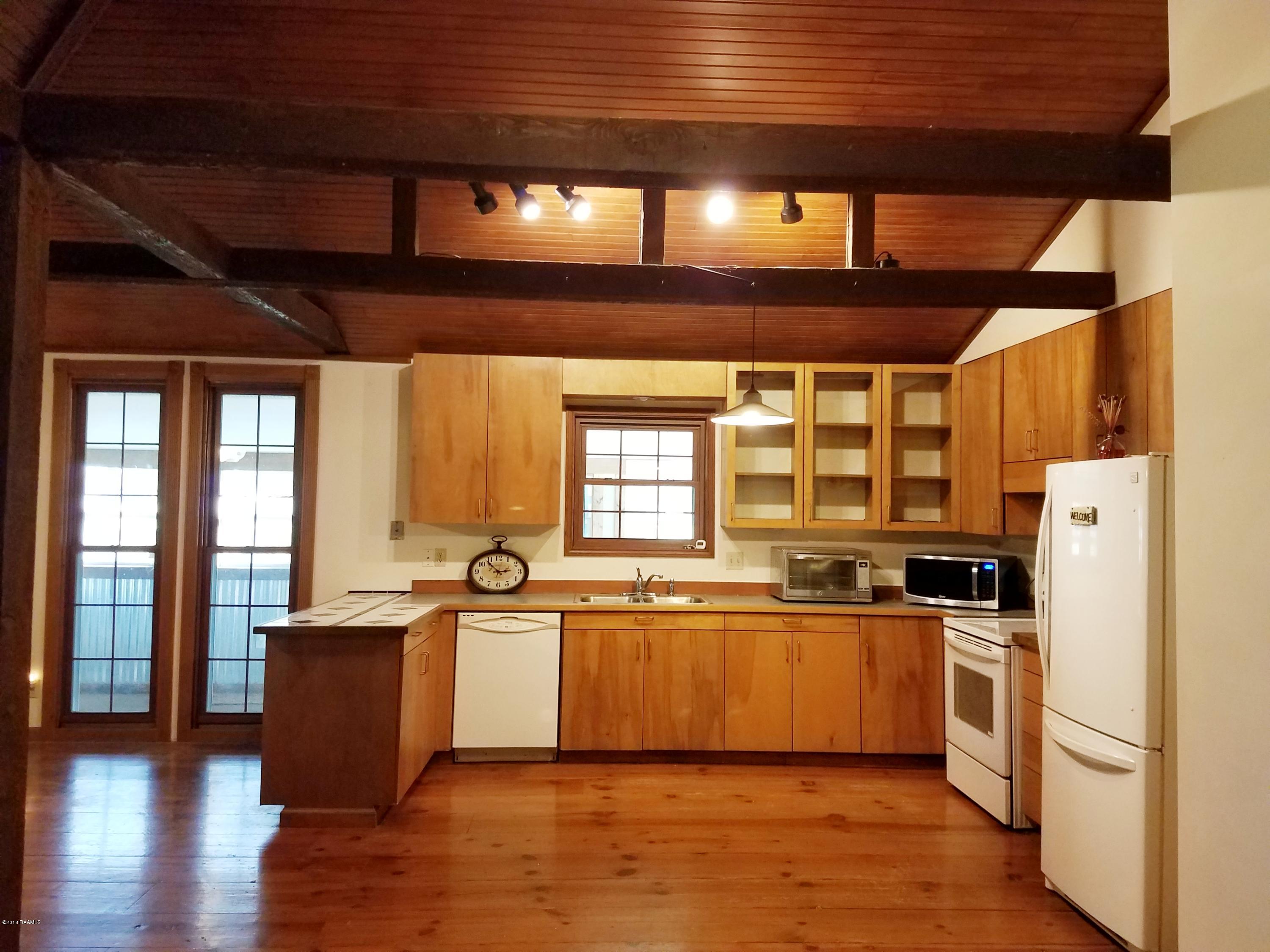515 Roger Road Scott, LA 70583 - Photo 4 of 35 20181127_181612