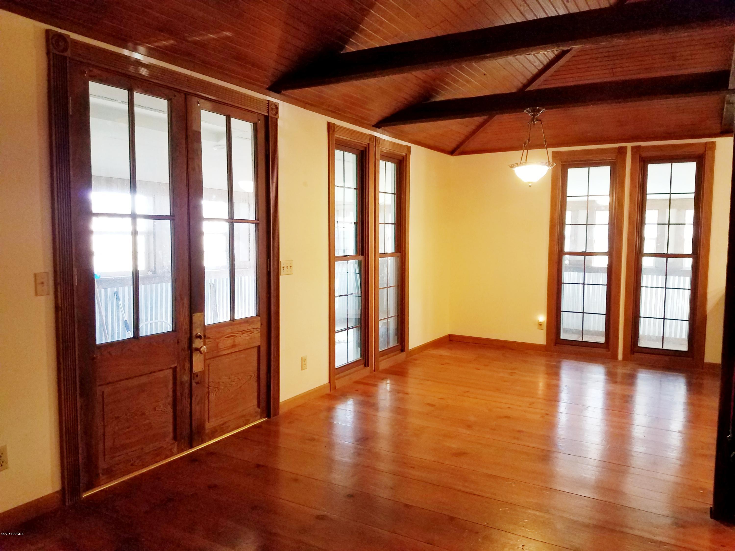 515 Roger Road Scott, LA 70583 - Photo 5 of 35 20181127_181841