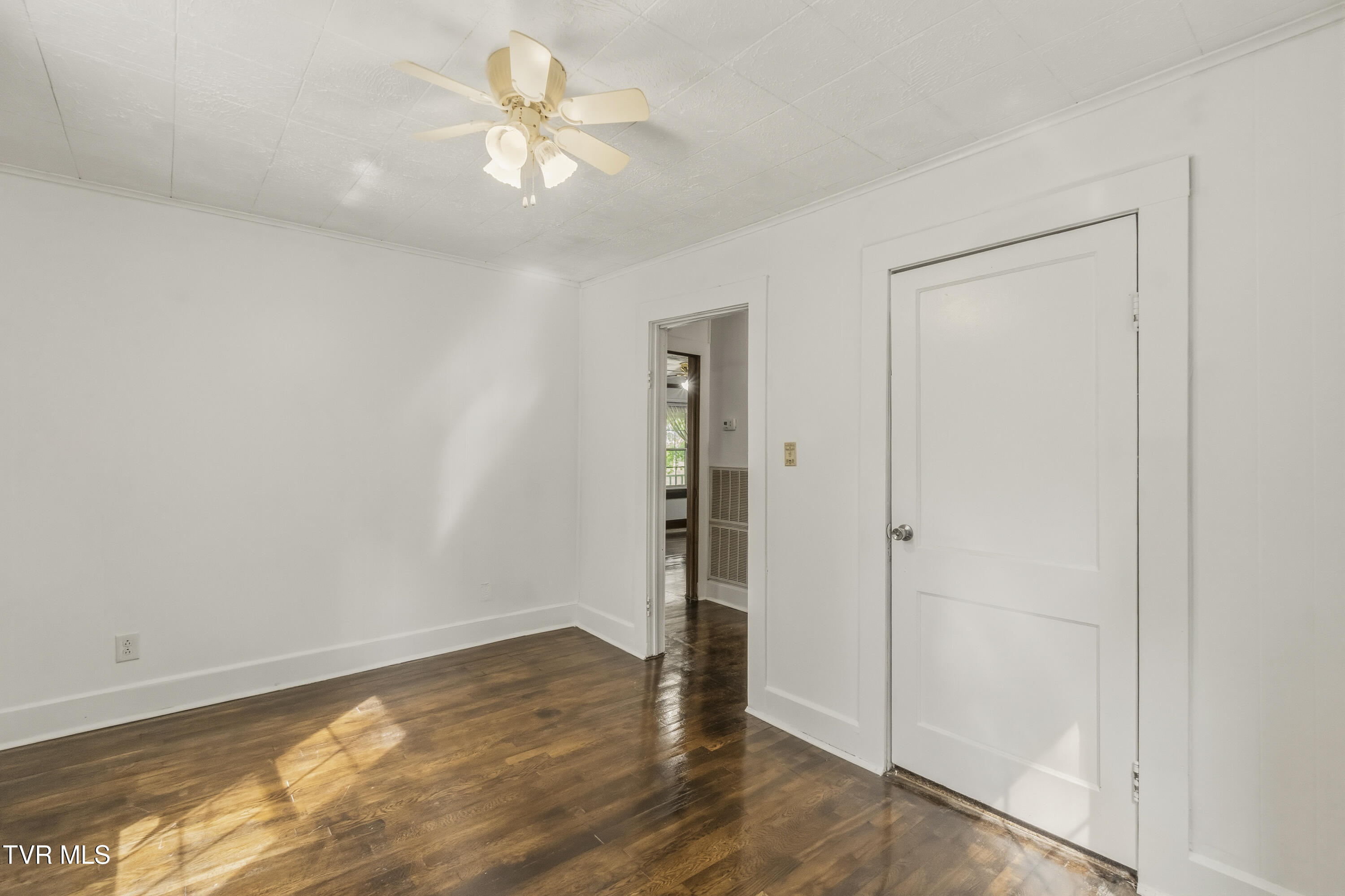 2084 Baileyton Road Greeneville, TN 37745 - Photo 28 of 57 21