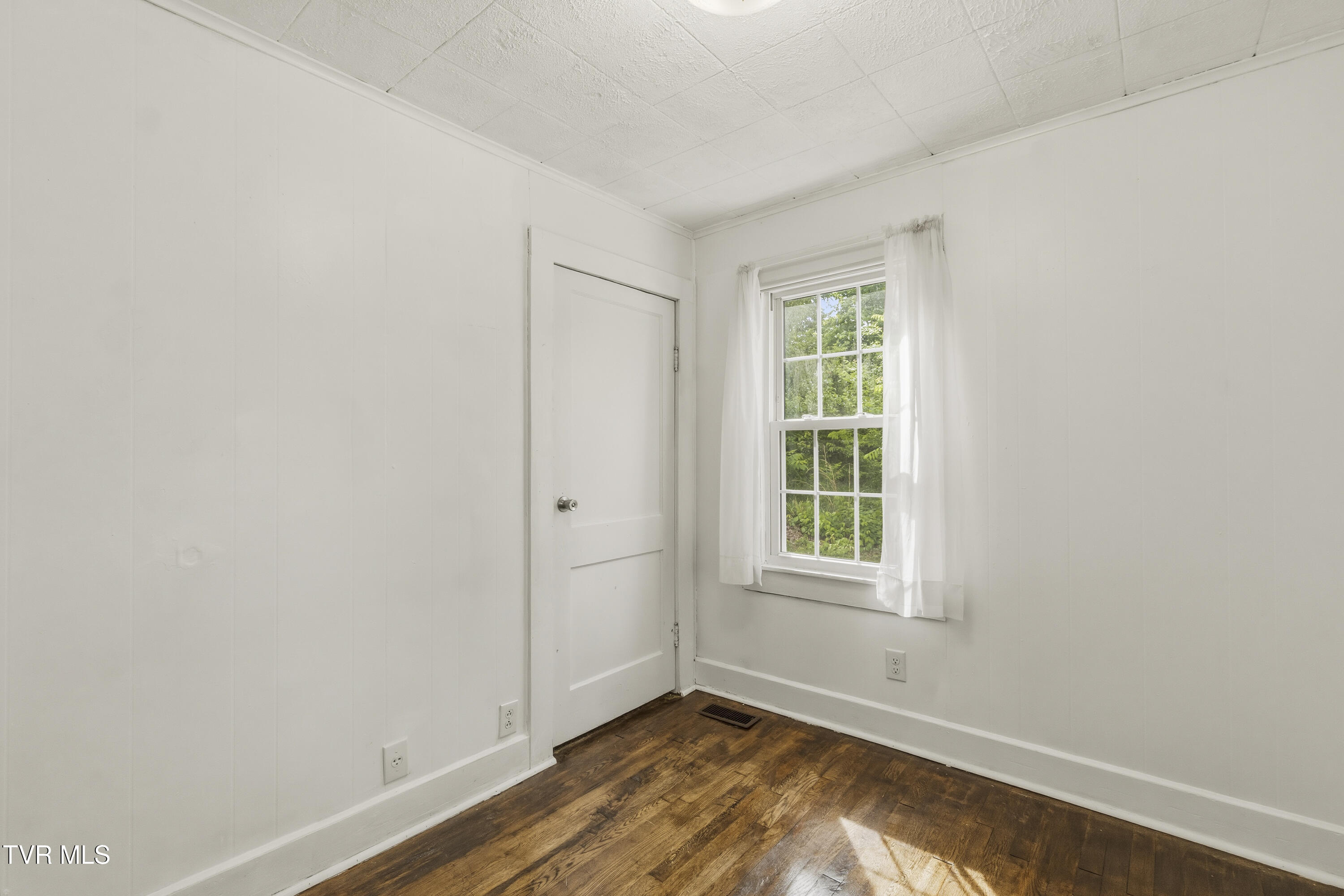 2084 Baileyton Road Greeneville, TN 37745 - Photo 32 of 57 24