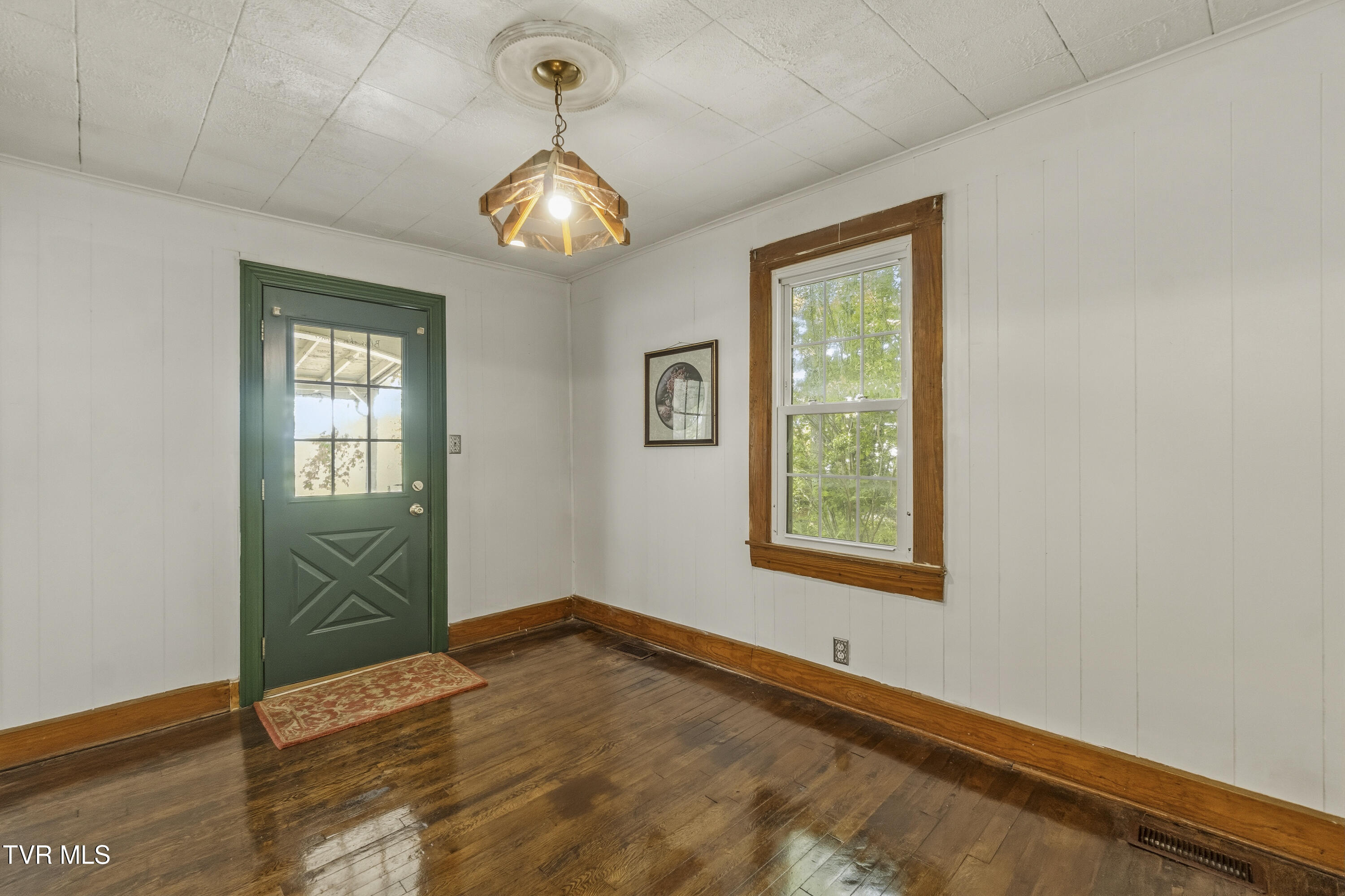 2084 Baileyton Road Greeneville, TN 37745 - Photo 5 of 57 5