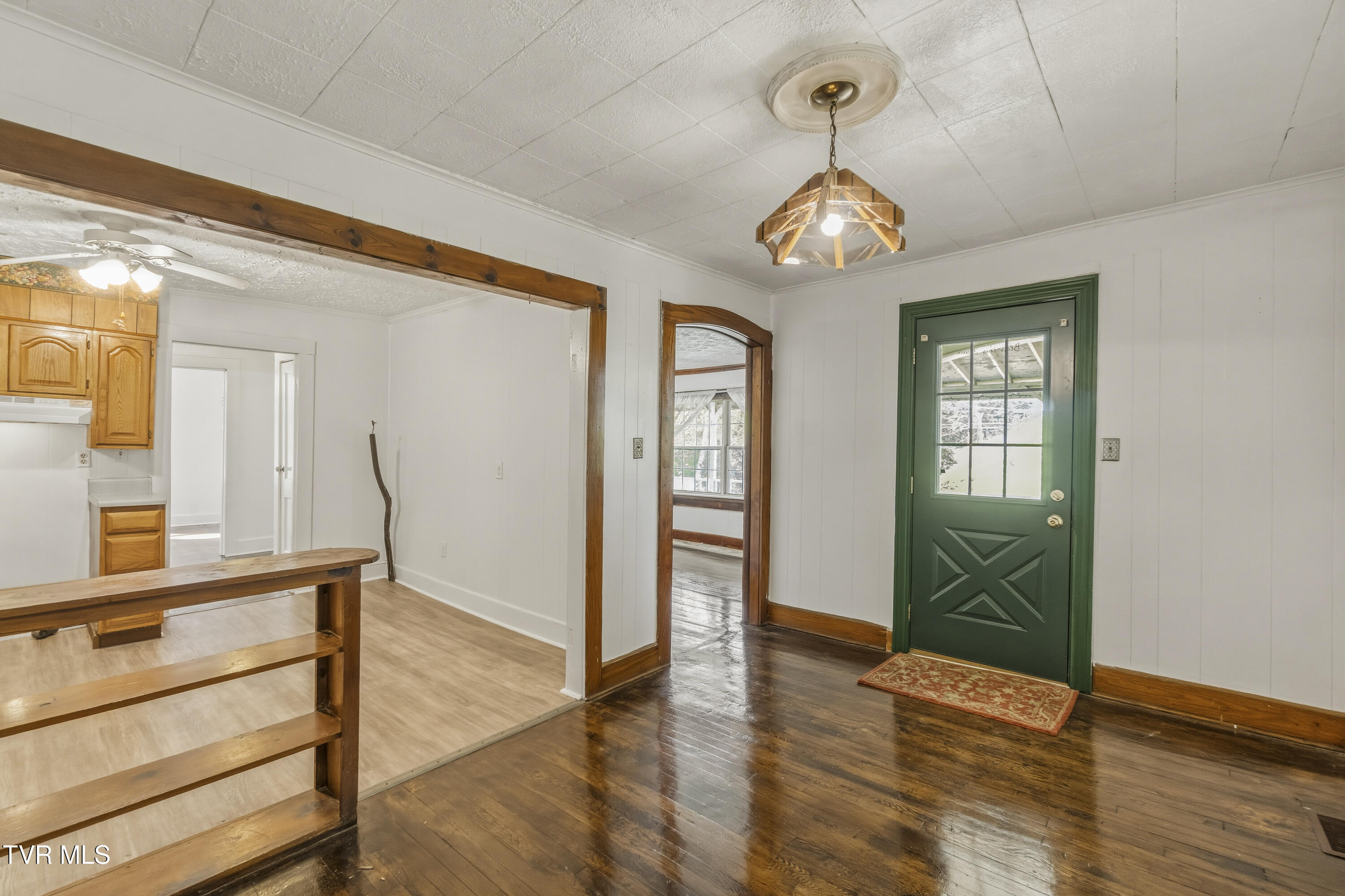 2084 Baileyton Road Greeneville, TN 37745 - Photo 6 of 57 6