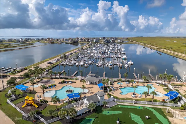 $149,500 | 8 Sugarloaf, Hitchcock, TX 77563