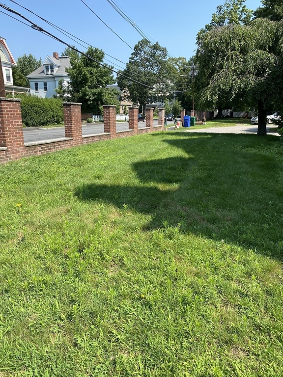 16 Centre Street, Unit 16 Roxbury, MA 02119 - Photo 9 of 14 a garden view