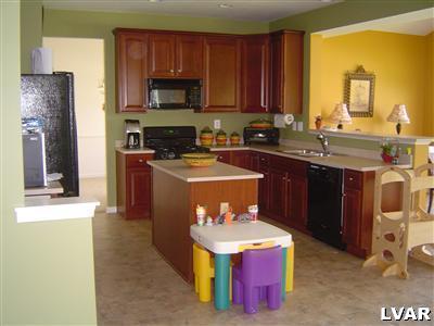 13 Upper Way Road Easton, PA 18045 - Photo 2 of 7 Gallery Image 2